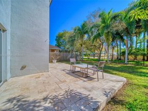 3228 SE 3rd Dr, Homestead FL 33033