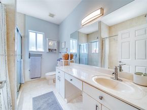 3228 SE 3rd Dr, Homestead FL 33033