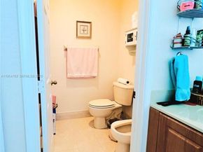 2499 SE 14th St, Homestead FL 33035