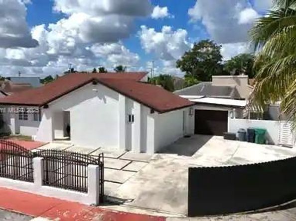 20610 SW 125th Ct, Miami FL 33177