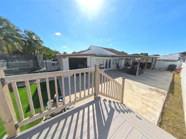 20610 SW 125th Ct, Miami FL 33177