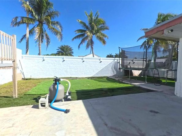 20610 SW 125th Ct, Miami FL 33177