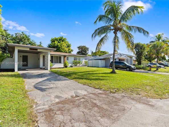 230 SW 29th Ave, Fort Lauderdale FL 33312