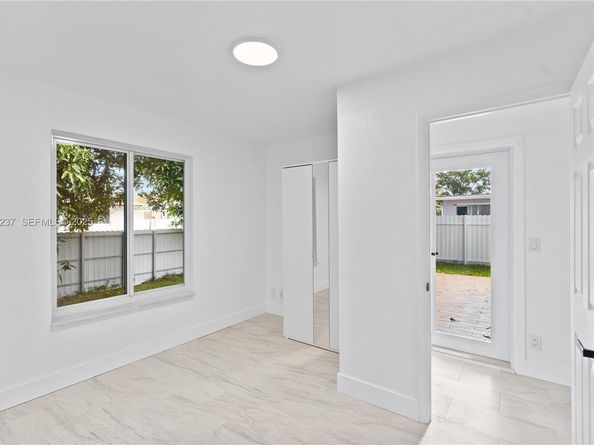 230 SW 29th Ave, Fort Lauderdale FL 33312