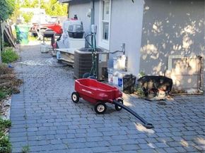 150 NW 17th Ct, Miami FL 33125