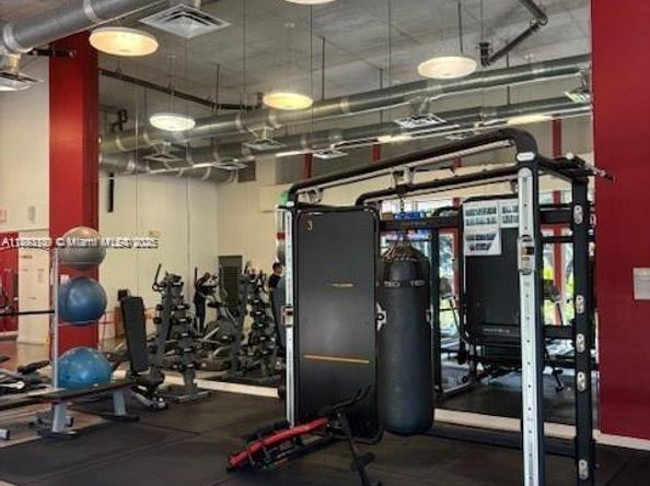 650 NE 64 G608, Miami FL 33138