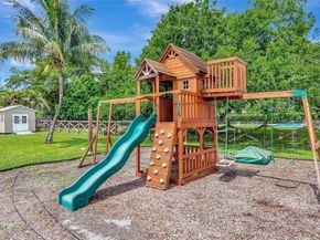 14100 SW 21st St, Davie FL 33325