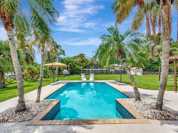 14100 SW 21st St, Davie FL 33325
