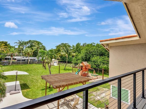 14100 SW 21st St, Davie FL 33325