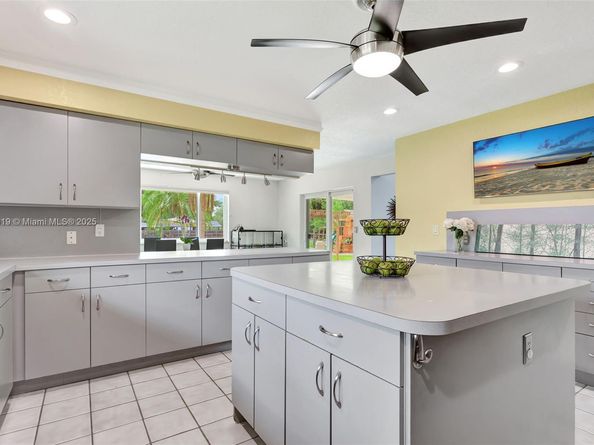 14100 SW 21st St, Davie FL 33325