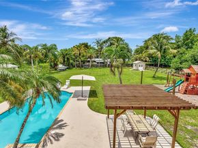14100 SW 21st St, Davie FL 33325