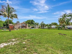 14100 SW 21st St, Davie FL 33325