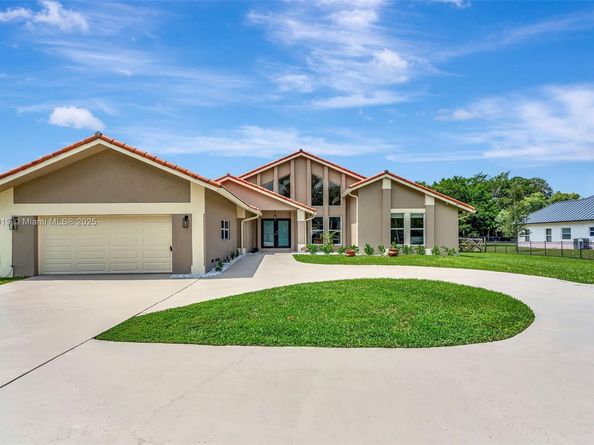 14100 SW 21st St, Davie FL 33325