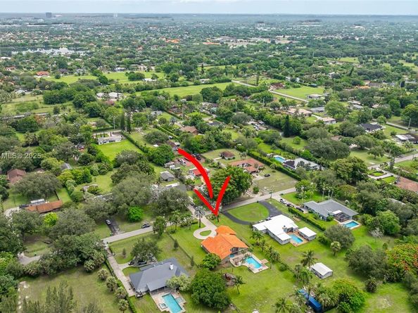 14100 SW 21st St, Davie FL 33325