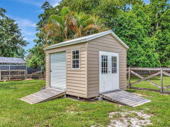 14100 SW 21st St, Davie FL 33325