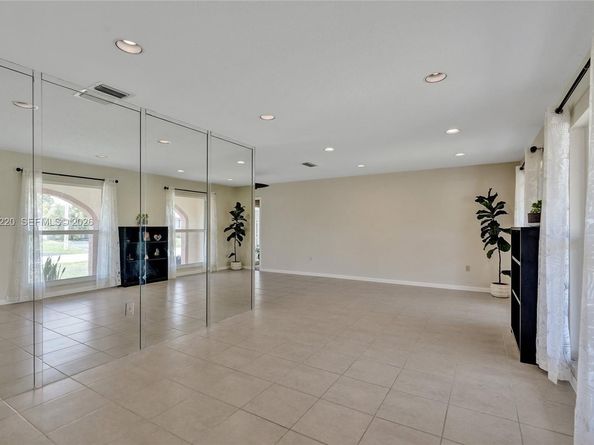 11960 NW 31st St, Sunrise FL 33323