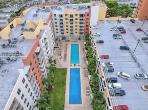 2775 NE 187th St 326, Aventura FL 33180