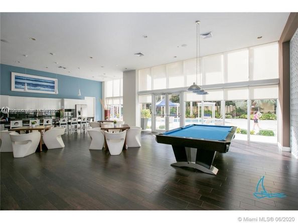 2775 NE 187th St 326, Aventura FL 33180