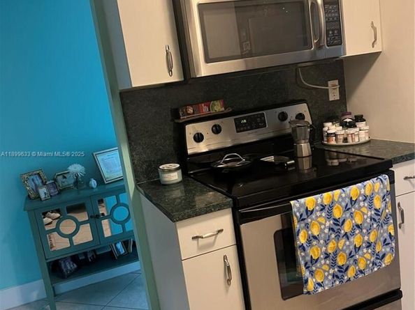 8335 SW 72nd Ave 212D, Miami FL 33143