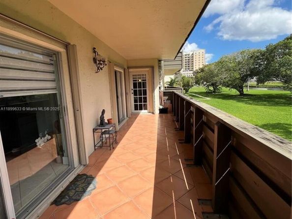 8335 SW 72nd Ave 212D, Miami FL 33143