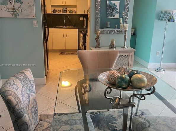 8335 SW 72nd Ave 212D, Miami FL 33143