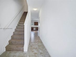 1121 NW 41st Ln, Lauderhill FL 33313