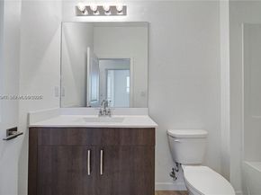 1121 NW 41st Ln, Lauderhill FL 33313