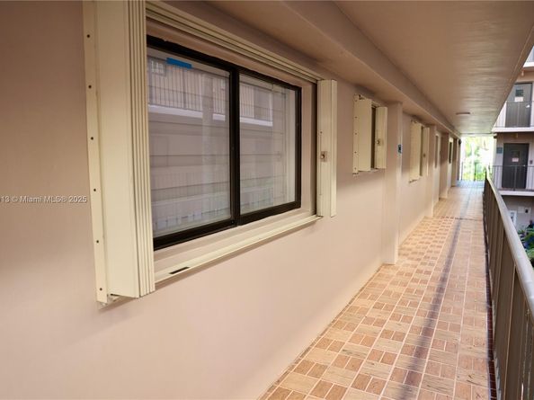 8730 SW 133rd Ave Rd 216, Miami FL 33183