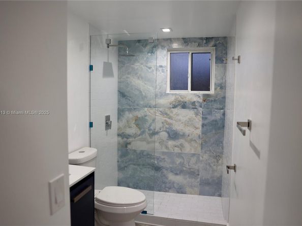 8730 SW 133rd Ave Rd 216, Miami FL 33183