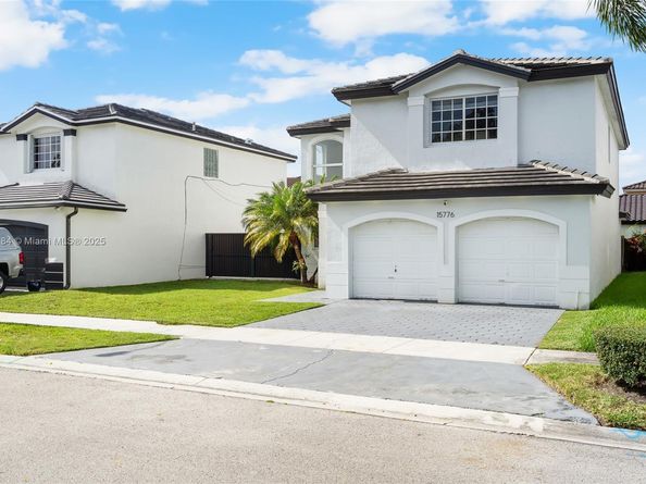 15776 SW 92nd Ter, Miami FL 33196