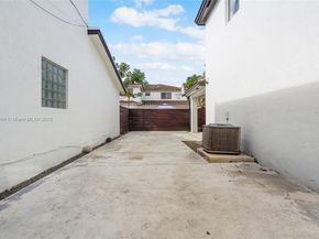 15776 SW 92nd Ter, Miami FL 33196