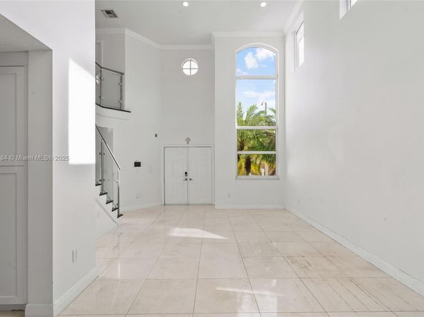 15776 SW 92nd Ter, Miami FL 33196