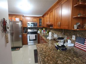 6940 NW Miami Gardens Dr 1430, Hialeah FL 33015