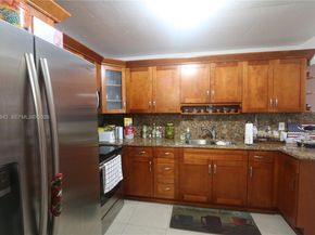 6940 NW Miami Gardens Dr 1430, Hialeah FL 33015