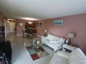 6940 NW Miami Gardens Dr 1430, Hialeah FL 33015