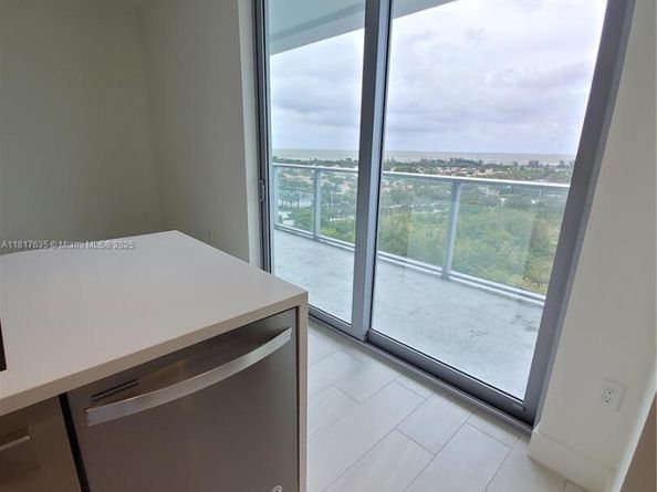 2000 Metropica Way 1401, Sunrise FL 33323