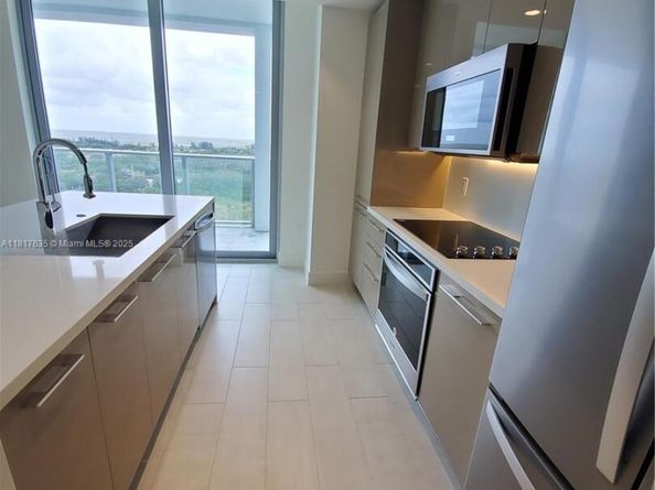 2000 Metropica Way 1401, Sunrise FL 33323