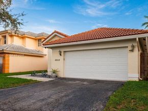 6952 NW 27th Ct, Margate FL 33063