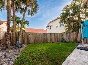 6952 NW 27th Ct, Margate FL 33063