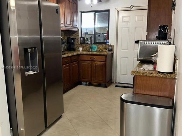 11330 NW 21st Ct, Miami FL 33167