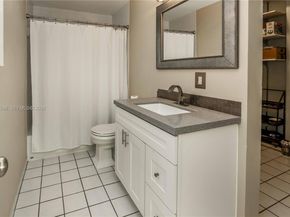 1242 Buchanan St, Hollywood FL 33019