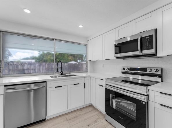 17761 SW 113th Ct, Miami FL 33157