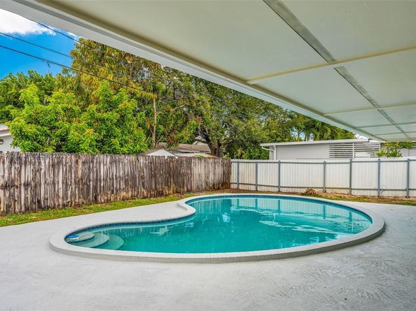 17761 SW 113th Ct, Miami FL 33157