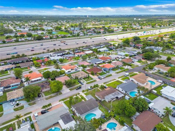 17761 SW 113th Ct, Miami FL 33157