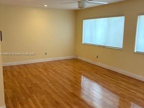 9231 SW 150th Ave, Miami FL 33196