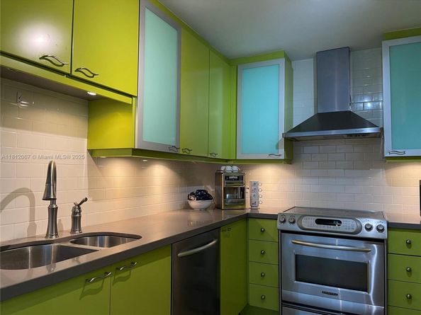 11 Island Ave 1408, Miami Beach FL 33139
