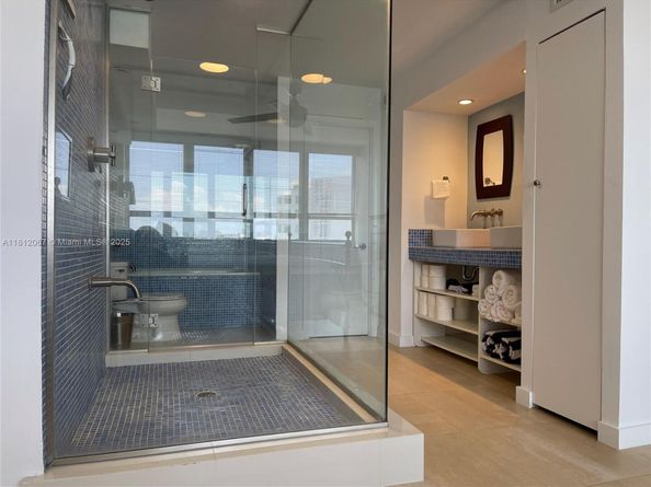 11 Island Ave 1408, Miami Beach FL 33139