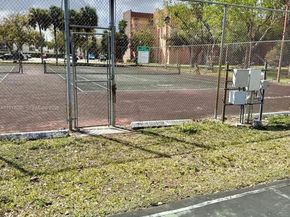 9400 West Flagler St 312, Miami FL 33174