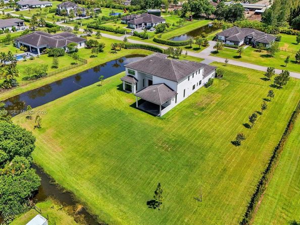 17811 SW 58th St, Southwest Ranches FL 33331