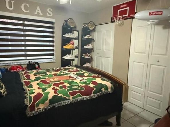 431 NW 82nd Ave 904, Miami FL 33126